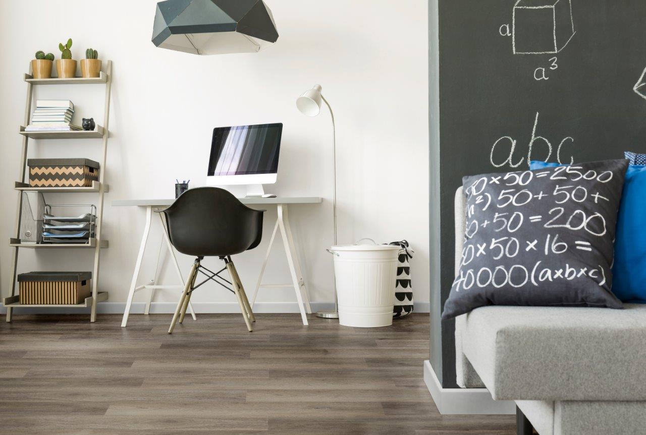 Home Office: 4 motivos para escolher o piso vinílico para o escritório da sua casa