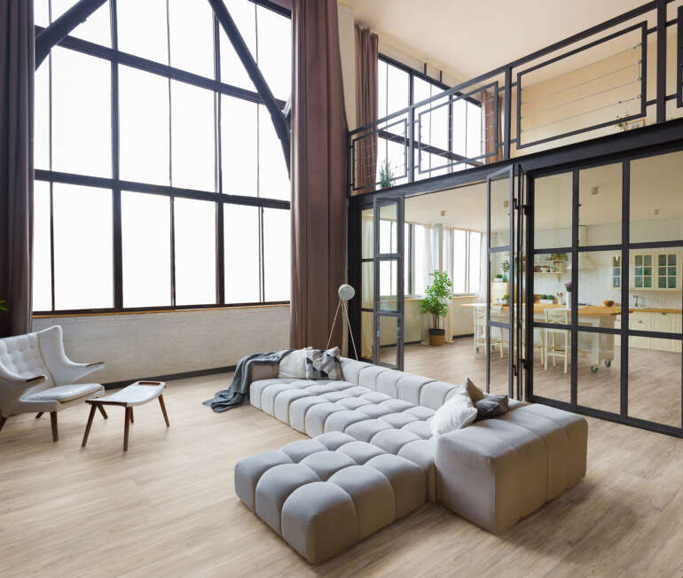 Piso Vinílico ou Piso Laminado: Qual é o Melhor para o Seu Projeto?
