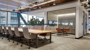 Tarkett amplia possibilidades de design em escritórios com lançamento da iD Square.