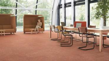 Qualidade do ar começa pelo chão: como o piso pode impactar a saúde e o bem-estar?